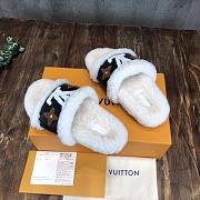 LV Shoes 07 - 3