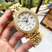 Rolex 40mm Golden Oyster Datejust - 5