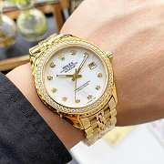 Rolex 40mm Golden Oyster Datejust - 3