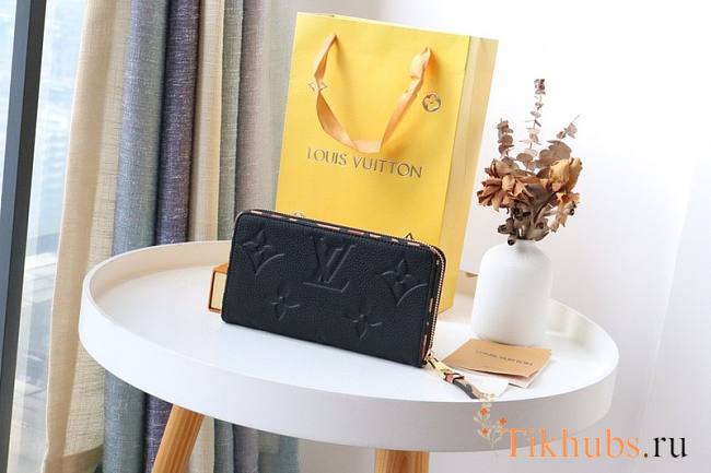 LV Long Wallet M80680 Size 19.5 x 10.5 x 2.5 cm - 1