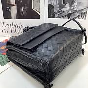 Bottega Veneta Black 8801 Size 21 x 9 x 21 cm - 3