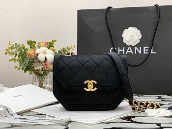 Chanel Saddle Bag Black 99109 Size 19 x 15 x 6 cm