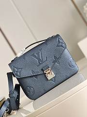 LV Pochette Métis Monogram Empreinte Leather M59211 Size 25 x 19 x 7 cm - 5