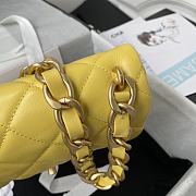 Chanel Flap Bag Yellow Size 22 × 5 × 15.5 cm - 5