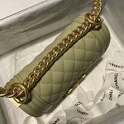 Chanel Leboy Grain Calfskin Green 01 67085 Size 20 cm - 5