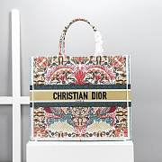 Dior Shopping Bag Size 41.5 cm - 1