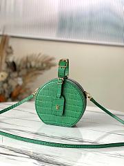 LV Petite Boite Chapeau Handbag Crocodile Pattern Green M43514 Size 17.5 x 16.5 x 7.5 cm - 1