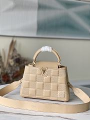 LV Capucines Handbag Beige M59225 Size 27 x 18 x 9 cm - 1