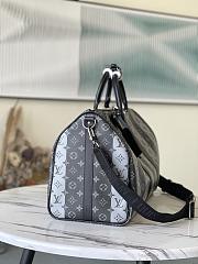 LV Keepall Silver Flower Stripe (With Shoulder Strap) M40567 Size 50 x 29 x 22 cm - 2