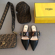 Fendi Shoes 03 - 1