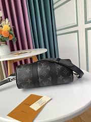 Louis Vuitton Monogram Eclipse Keepall XS LV M45947 Size 21 x 12 x 9 cm - 5