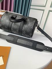 Louis Vuitton Monogram Eclipse Keepall XS LV M45947 Size 21 x 12 x 9 cm - 4