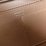 Burberry Underarm Bag Brown Size 28 x 5 x 14 cm - 2