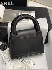 Chanel Medieval Bag Black Size 22 x 16 x 7 cm - 4