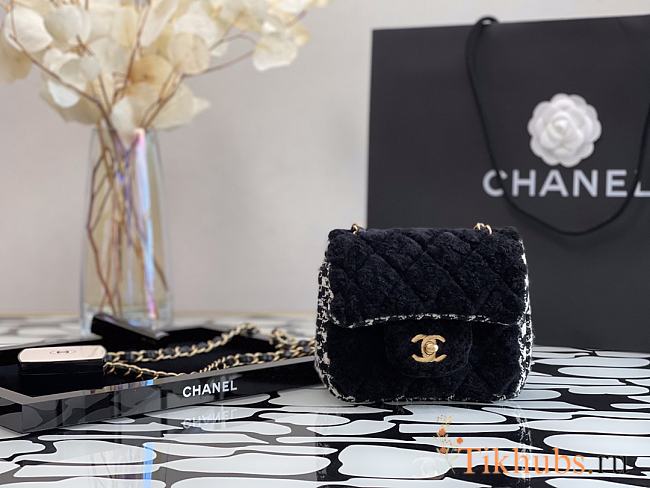 Chanel Flap Bag Small Woolden 99017 Size 17 cm - 1