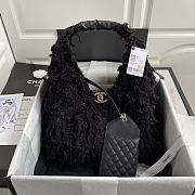 Chanel Underarm Black AS2320 Size 40 x 32 x 19 cm - 5