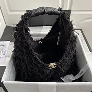 Chanel Underarm Black AS2320 Size 40 x 32 x 19 cm - 4