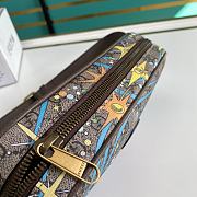 Gucci Donald Duck Print Belt Bag 602695 Size 24 x 14 x 5.5 cm - 3