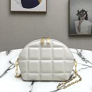 Bottega Veneta Mini Box Chain Shell Bag White Size 11 x 14 x 16 cm - 2