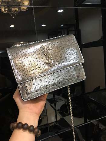 YSL Saint Laurent Flap Bag Metal Size 22 x 16 x 8 cm