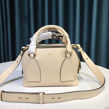 Chloe Daria Beige 6041 Size 22 x 9 x 18 cm