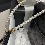 Chanel Pearl Chain Bag Black Size 20 x 19 x 8 cm - 6