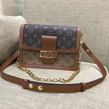 Louis Vuitton Dauphine Handbag M44391 Size 25 x 17 x 10.5 cm