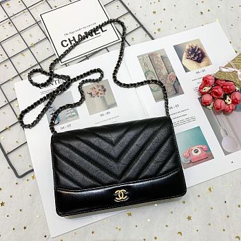 Chanel WOC Chain Bag 86025 Size 19 cm