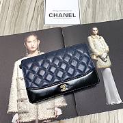 Chanel Woc Calfskin Chain Bag Black/Blue 88615 Size 19 x 13.5 x 3.5 cm - 5