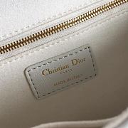 Dior Dioraddict Lambskin Flap Handbag White Size 24 x 16 x 8 cm - 5