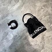 Balanciaga Bucket Bag Black Size 15 x 15 x 18 cm - 2