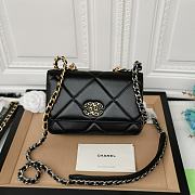 Chanel Woc Chain Bag Black A0957 Size 19 x 12.5 x 3.5 cm - 1