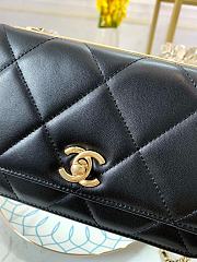 Chanel WOC Imported Sheepskin 80984 Size 19 x 12.5 x 4 cm - 5