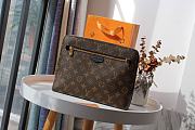 Louis Vuitton New Pouch Monogram M60417 Size 21 x 27 x 5 cm - 1