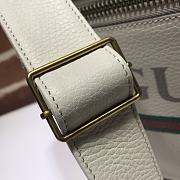 Gucci Print Messenger Bag in White 523591 Size 21 x 25.5 x 8 cm - 4