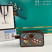 Gucci Disney X Gucci Donald Duck Cosmetic Case 647929 Size 22 x 14 x 7 cm - 1