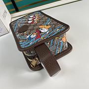 Gucci Disney X Gucci Donald Duck Cosmetic Case 647929 Size 22 x 14 x 7 cm - 3