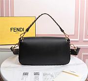 Fendi Baguette White Size 28 x 6 x 13 cm - 6