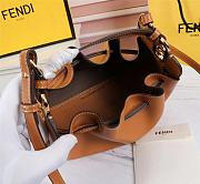 Fendi Dumpling Bag Brown Size 24 × 9.5 × 14 cm - 5