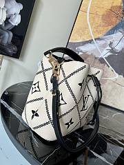 Louis Vuitton NÉONOÉ BB Handbag Beige M46023 Size 20 x 20 x 13 cm - 3