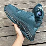 Balencaga Triple S  - 3