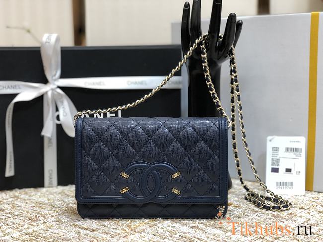 Chanel WOC 84448 Navy Blue Size 19.5 × 3.5 × 12 cm - 1