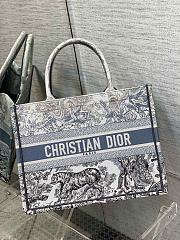 Dior Book Tote Animal Word Omre Dark Blue Size 36 x 18 x 28 cm - 1