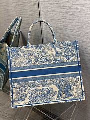 Dior Book Tote Animal Word Blue Size 42 x 18 x 35 cm - 4