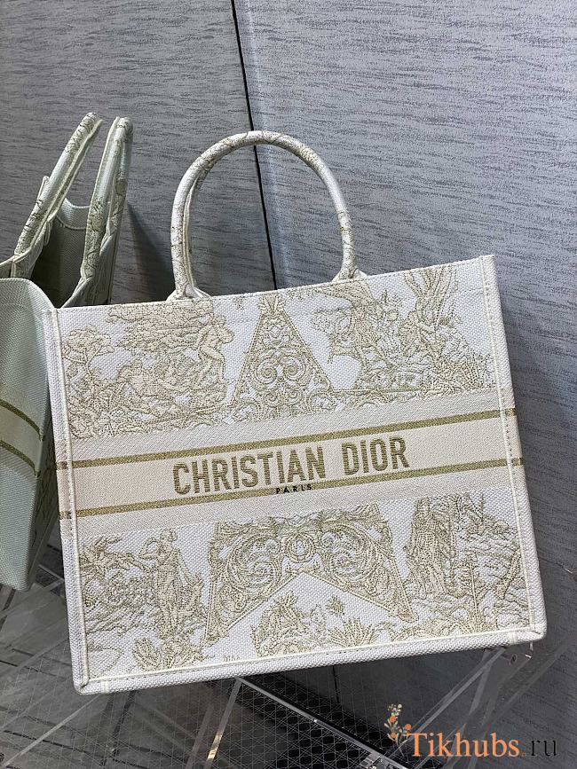 Dior Book Tote White Size 42 x 18 x 35 cm - 1