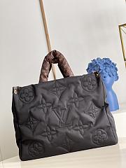 LV Onthego Econyl Nylon Pillow Puffer Black Size 41 x 34 x 19 cm - 5