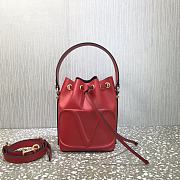 Vlogo Walk Calfskin Bucket Bag Red Size 18 x 20.5 x 10 cm - 1