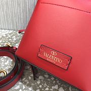 Vlogo Walk Calfskin Bucket Bag Red Size 18 x 20.5 x 10 cm - 3