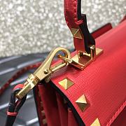 Valentino Rockstud Alcove Grainy Calfskin Handbag Red Size 22 x 17 x 9 cm - 6