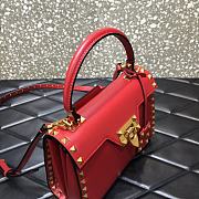 Valentino Rockstud Alcove Grainy Calfskin Handbag Red Size 22 x 17 x 9 cm - 4